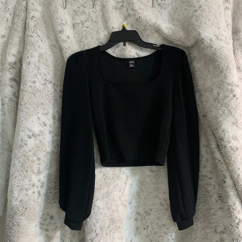 Black Lantern sleeve top